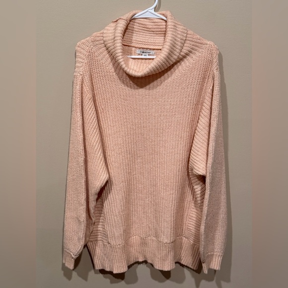 American Eagle Outfitters Sweaters - American Eagle Women’s large pink oversized mock neck sweater. Pre-loved.